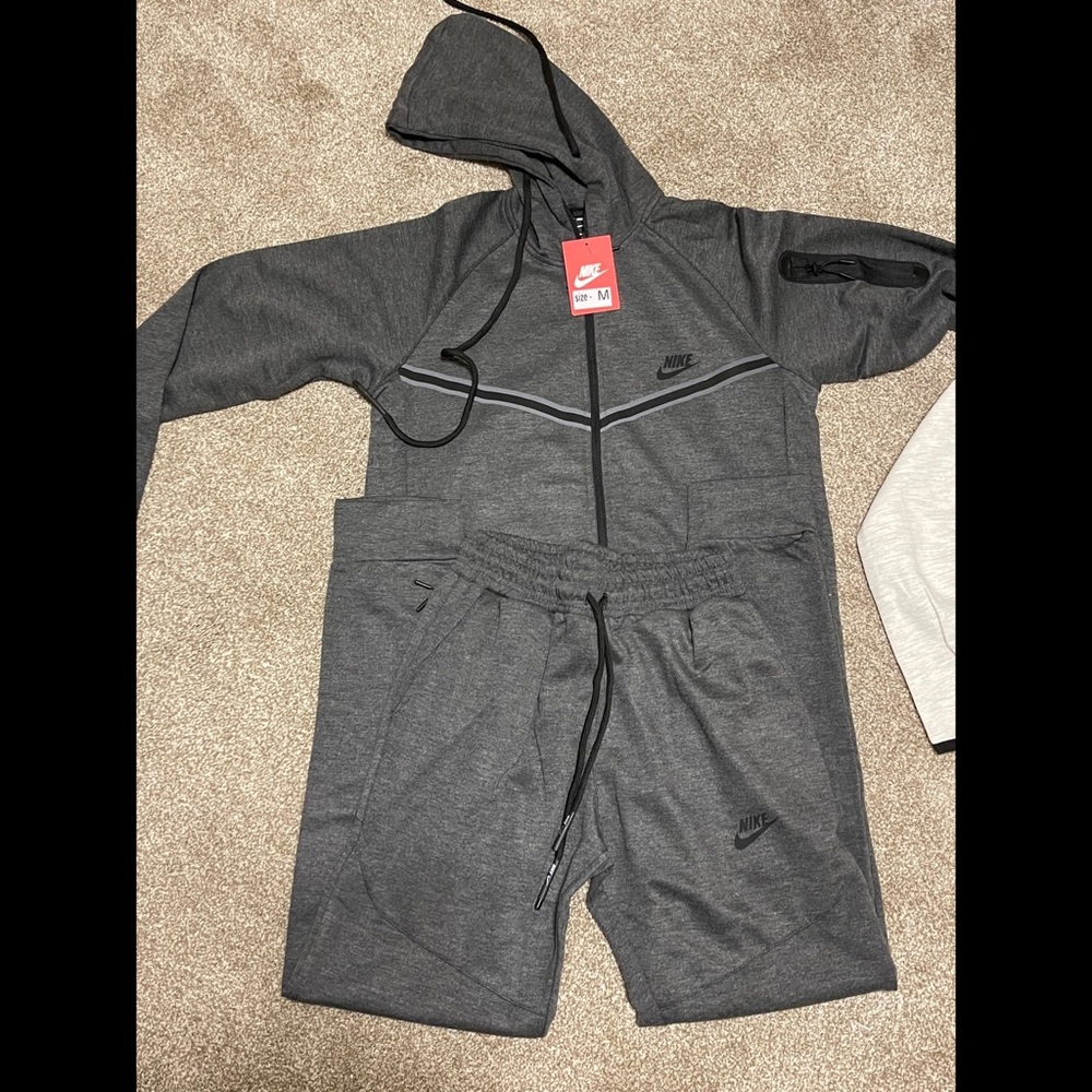 Nike Fleece Hoodie and Joggers (set)
